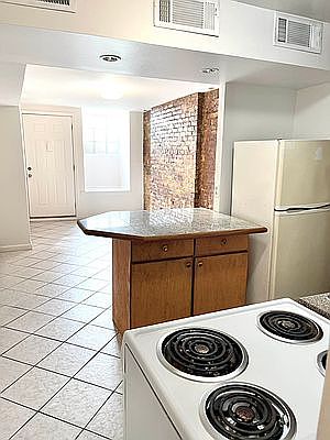 2nd image of 717 E 5th St APT 4D