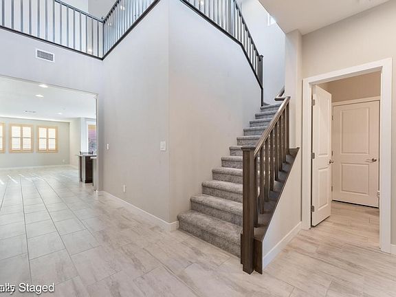 4th image of 19 Cresta Villa Ct