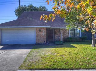 2802 Pineleaf Dr, Sugar Land, TX 77479