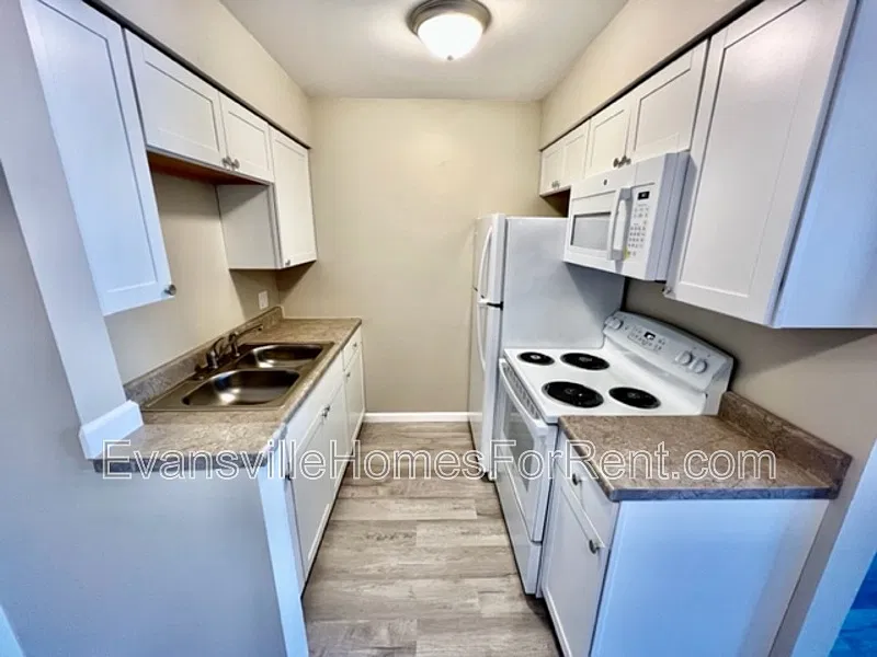 1 bed, 1.0 bath, $650 — Photo 4