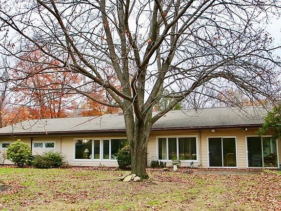 2nd image of 114 Wellesly Blvd