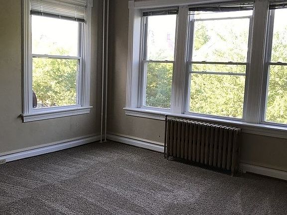 3rd image of 118 Broadway APT 4