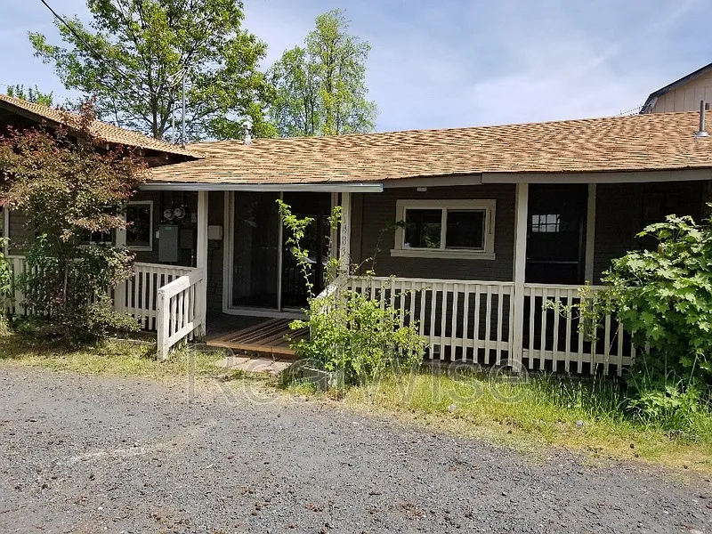 1483 Fruitdale Dr