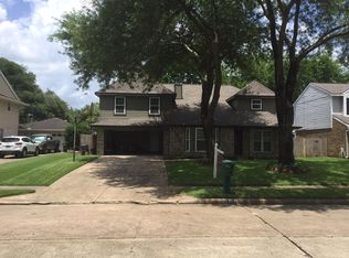 2626 Country Place Dr, Richmond, TX 77406