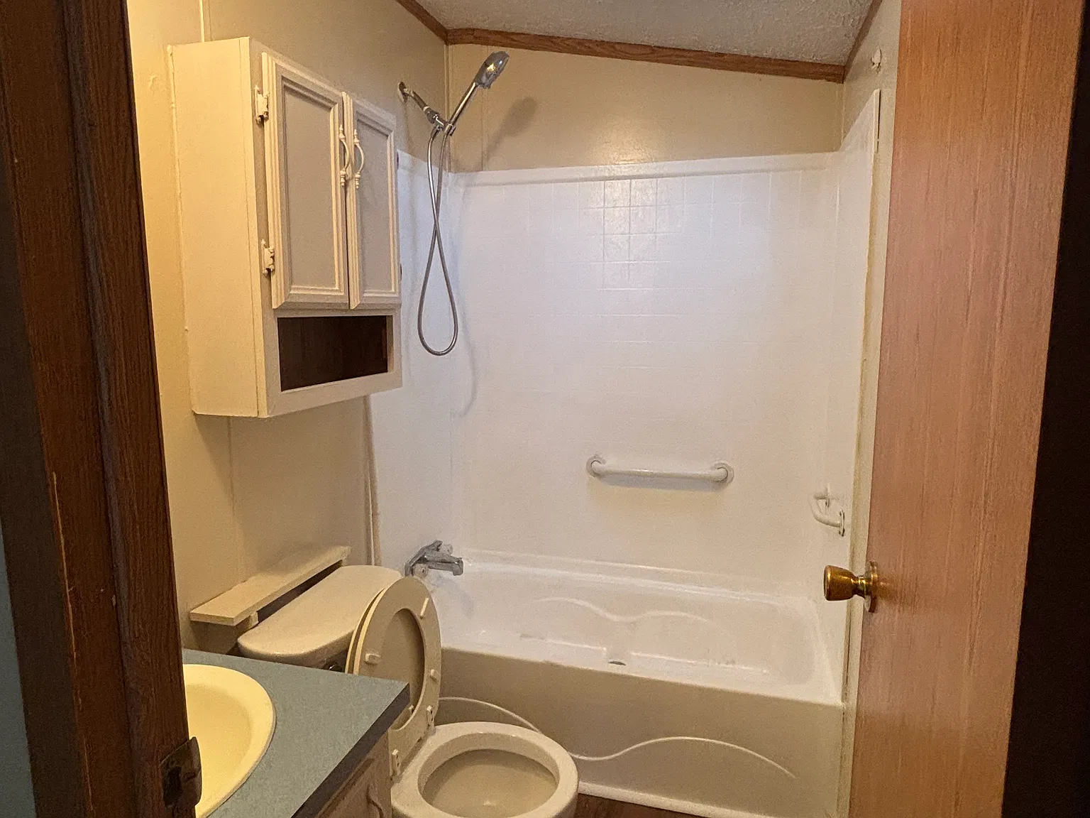 3 bed, $1,250 — Photo 4