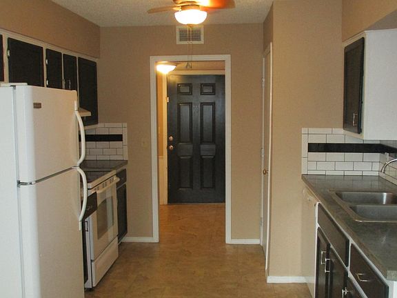 5th image of 1823 E Lindsey St APT 2