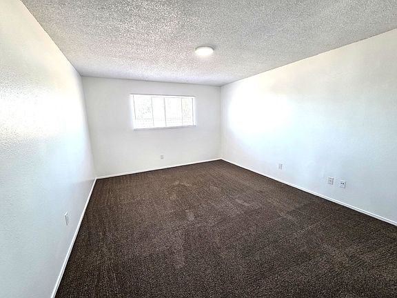 5th image of 332 N 2nd St APT E