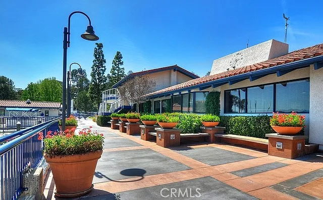 22931 Calle Azorin — Photo 36