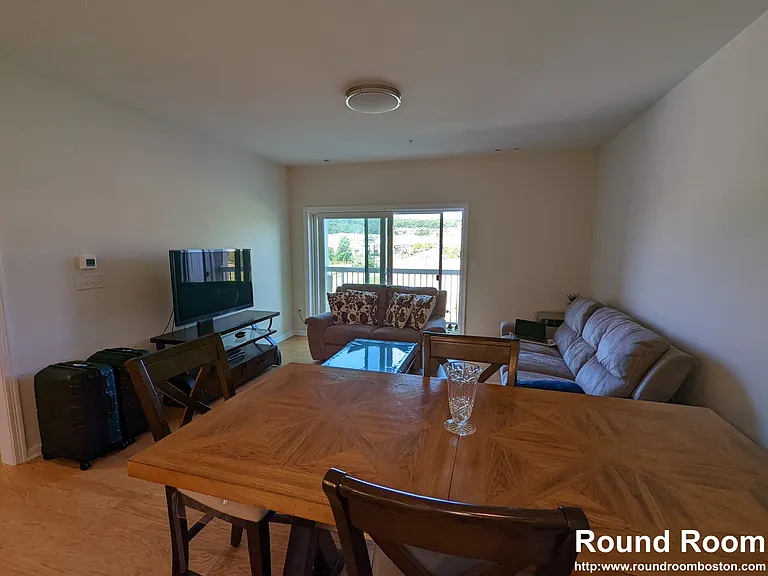 120 University Ave #120 — Photo 4