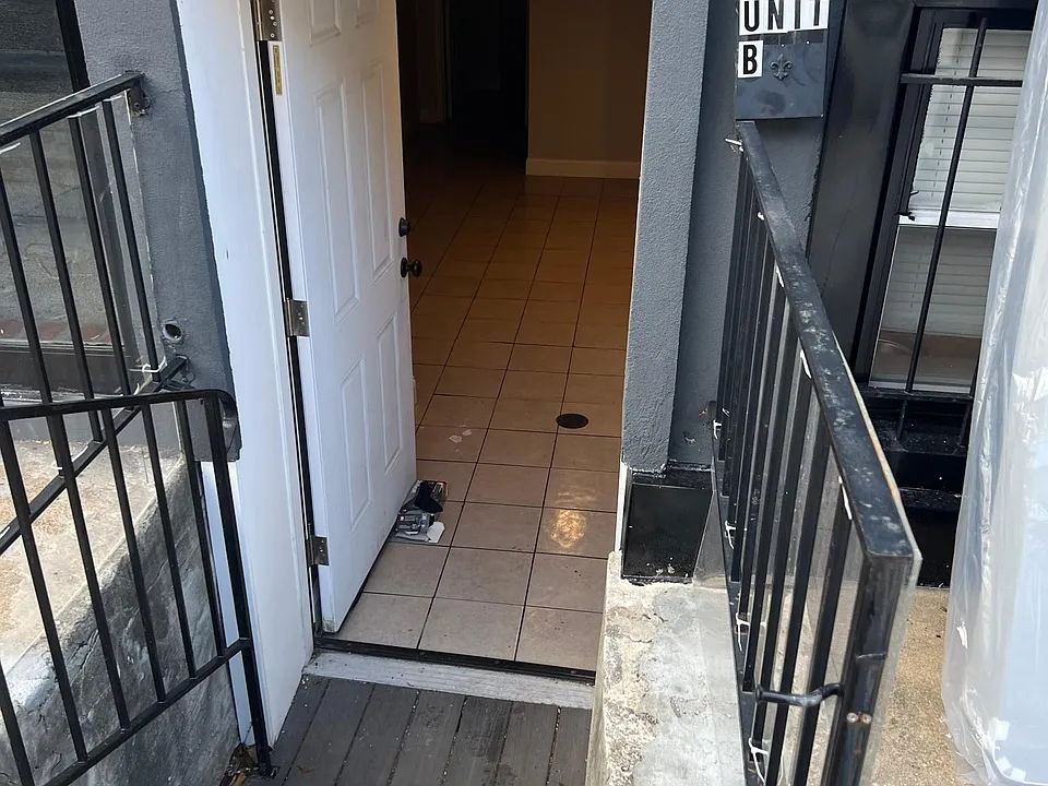 844 N Eutaw St #B