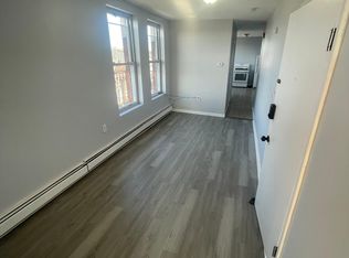 95 16th Ave #R3, Newark, NJ 07103