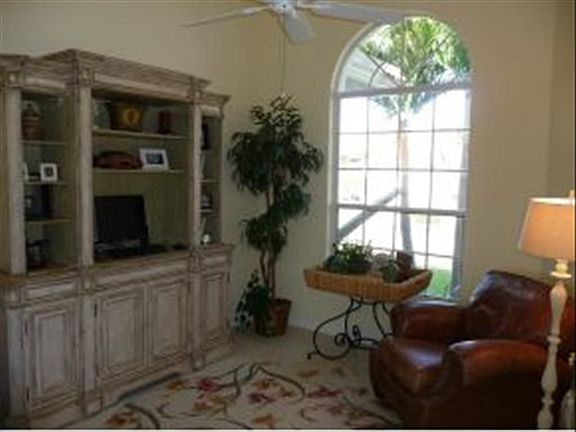 553 SEAGRAPE DRIVE