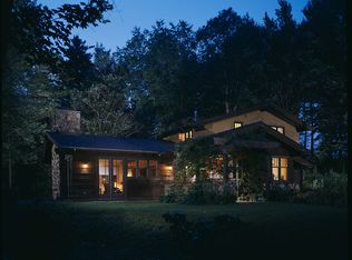 201 Fairway Ln, Valencia, PA 16059