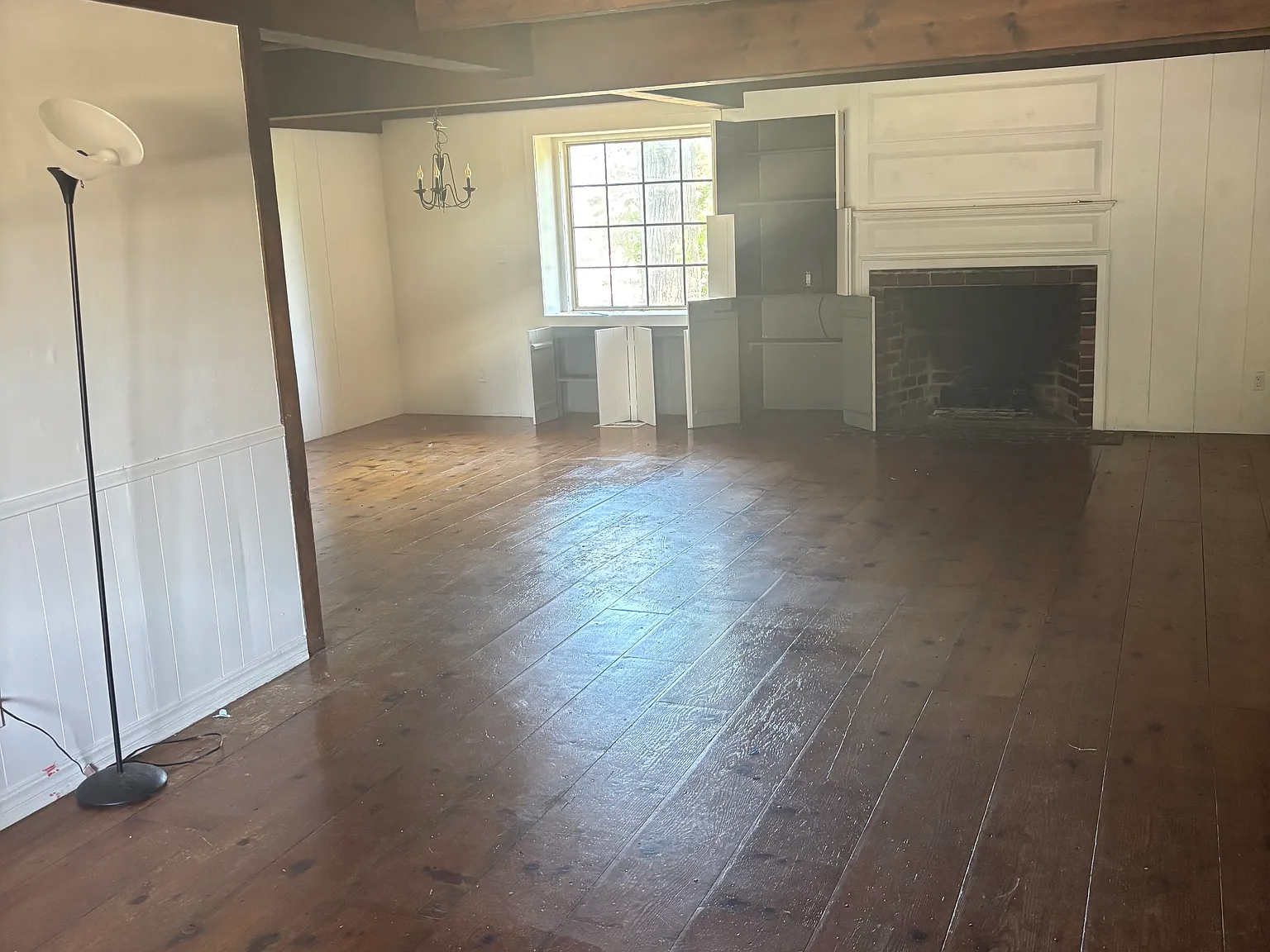 3 bed, 1.5 bath, 1367 sqft, $1,400 — Photo 3