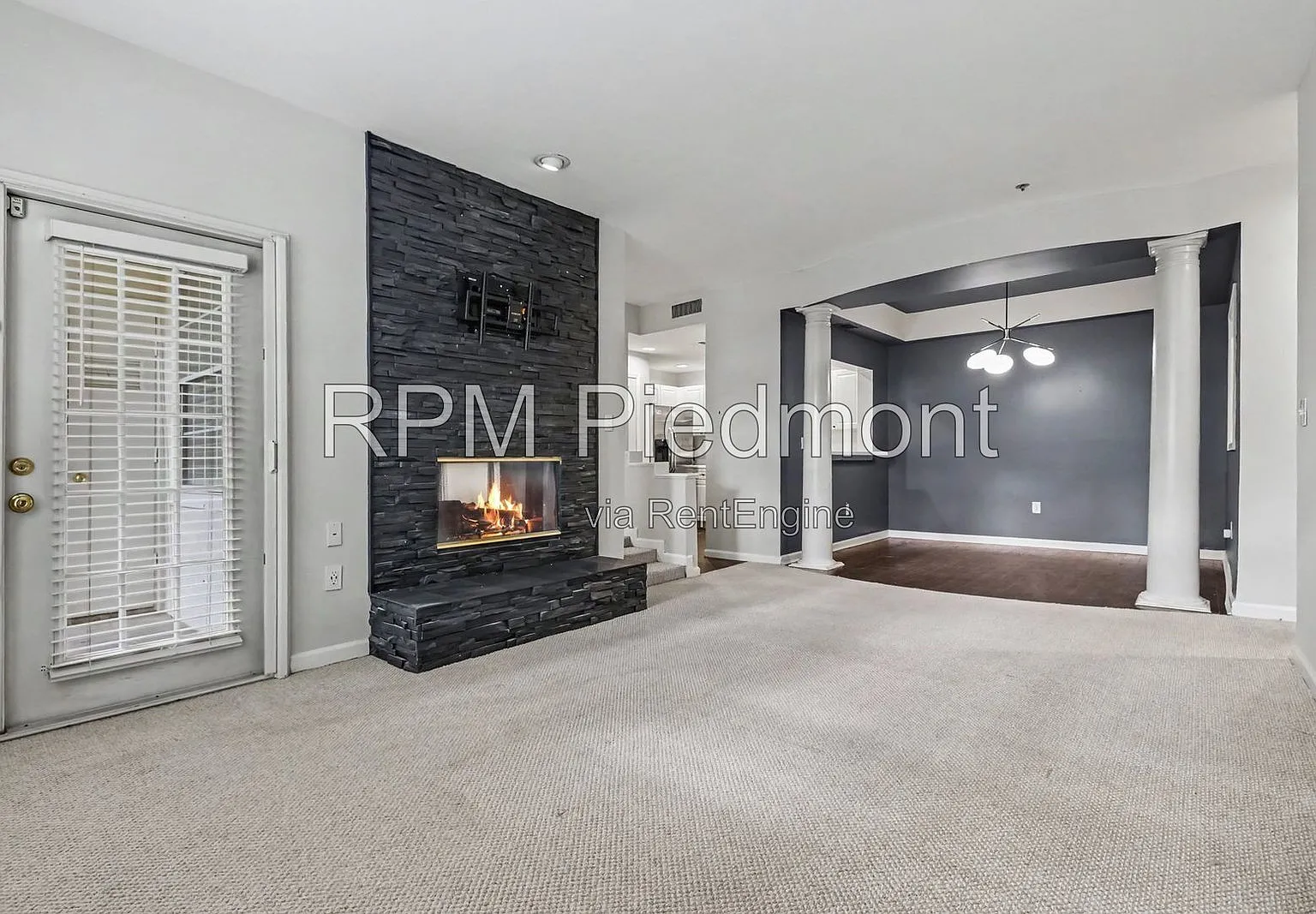 1 bed, 1.0 bath, 894 sqft, $2,000 — Photo 2