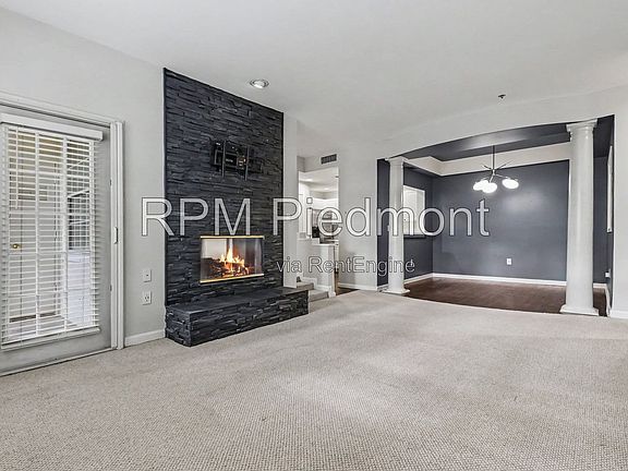 2nd image of 220 Renaissance Pkwy NE #2122