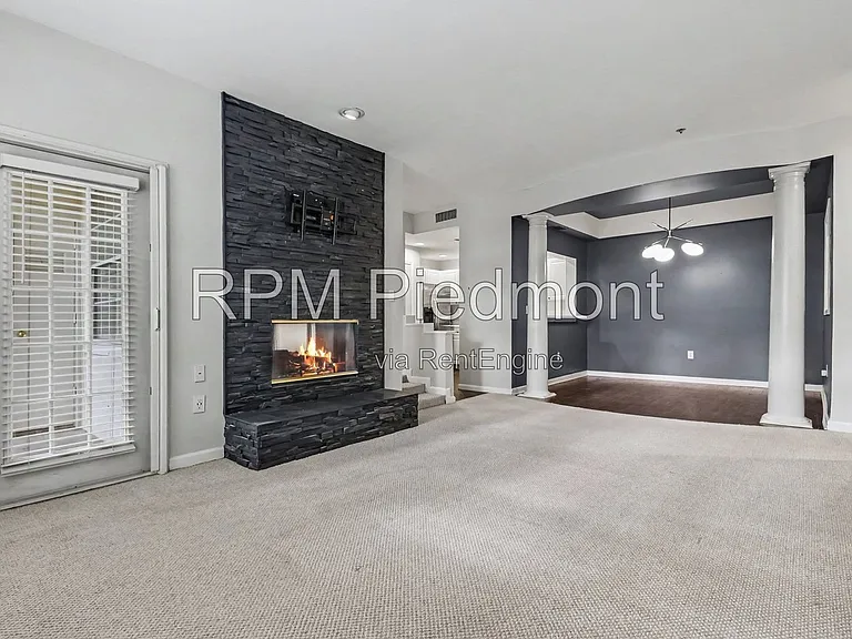 220 Renaissance Pkwy NE #2122 — Photo 2