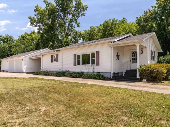 16712 Vienna St, West Frankfort, IL 62896
