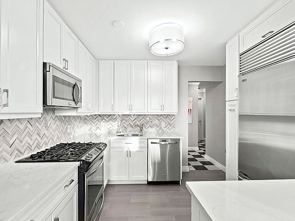 5th image of 420 E 72nd St APT 15-J