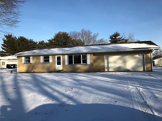 1st image of 25826 May St