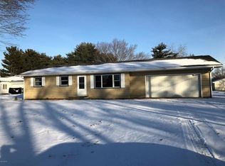 25826 May St, Edwardsburg, MI 49112