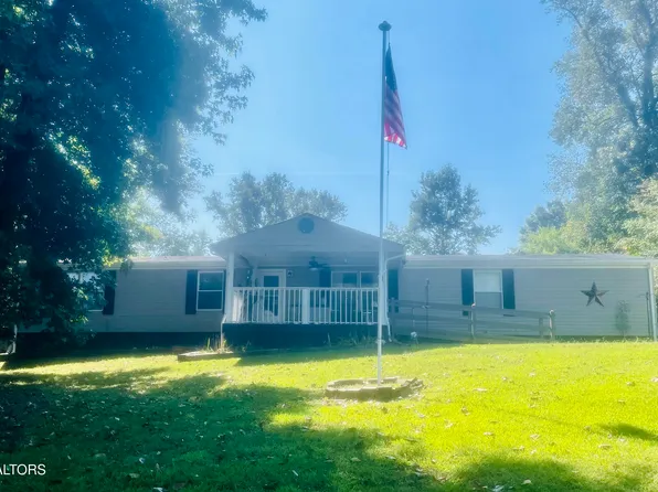 122 Holber Rd, Harriman, TN 37748
