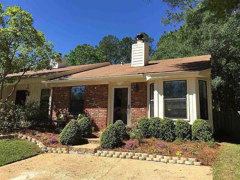 1st image of 3755 Donovan Dr #20