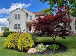 528 Weston Rd, Manchester, NH 03103