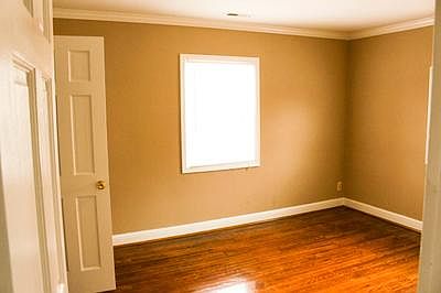 2nd image of 2712 Arlington Blvd
