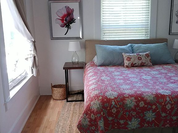 3rd image of 134 Rose Ln
