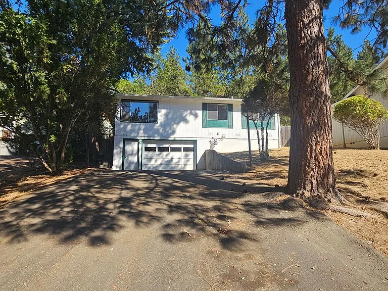 635 S 5th St — Photo 2