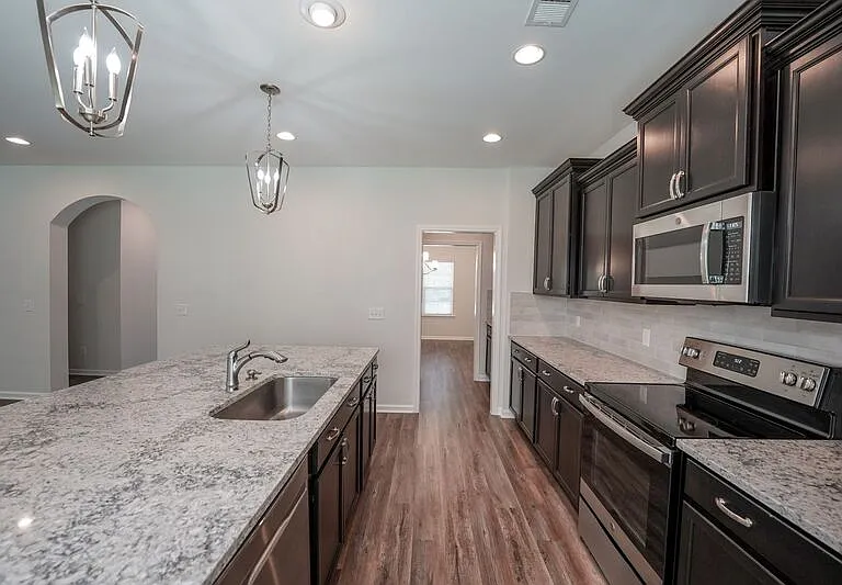 3556 Castleoak Dr — Photo 10