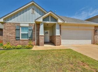 9037 NW 143rd St, Yukon, OK 73099