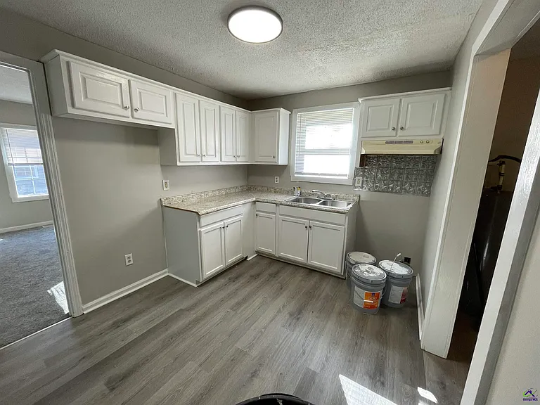 1235 Boone St — Photo 12