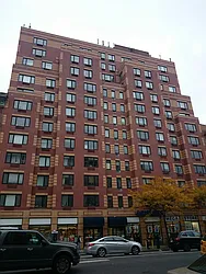 225 Eighth Avenue in Chelsea