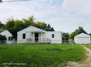 1540 Pound Dr, Flint, MI 48532