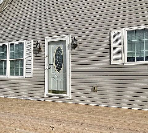 4th image of 11521 Lakeview Dr