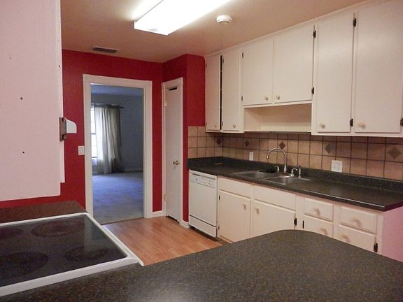 4th image of 2609 Inglewood Dr