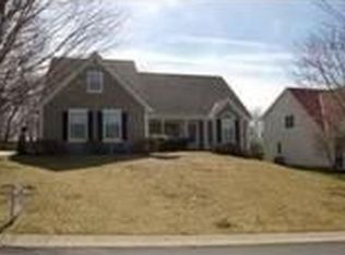 2633 NW Bent Tree Cir, Lees Summit, MO 64081