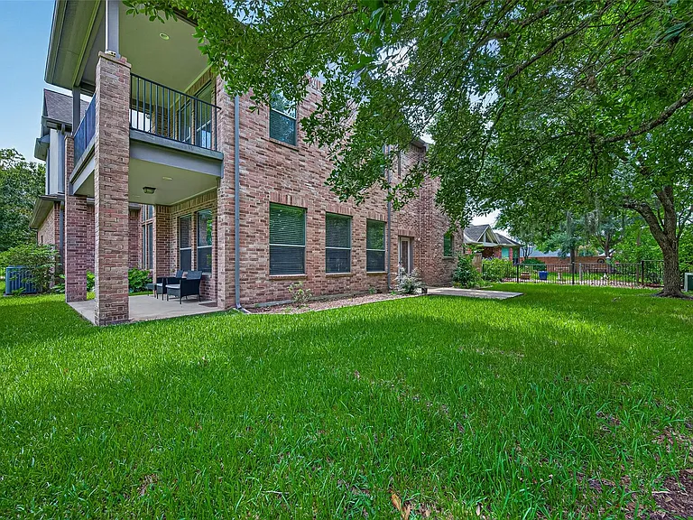 8602 Two Sisters Ct — Photo 40