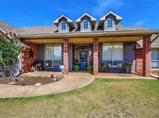896 Live Oak Dr, Blanchard, OK 73010