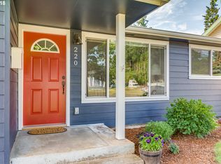 220 Ipswich St, Gladstone, OR 97027