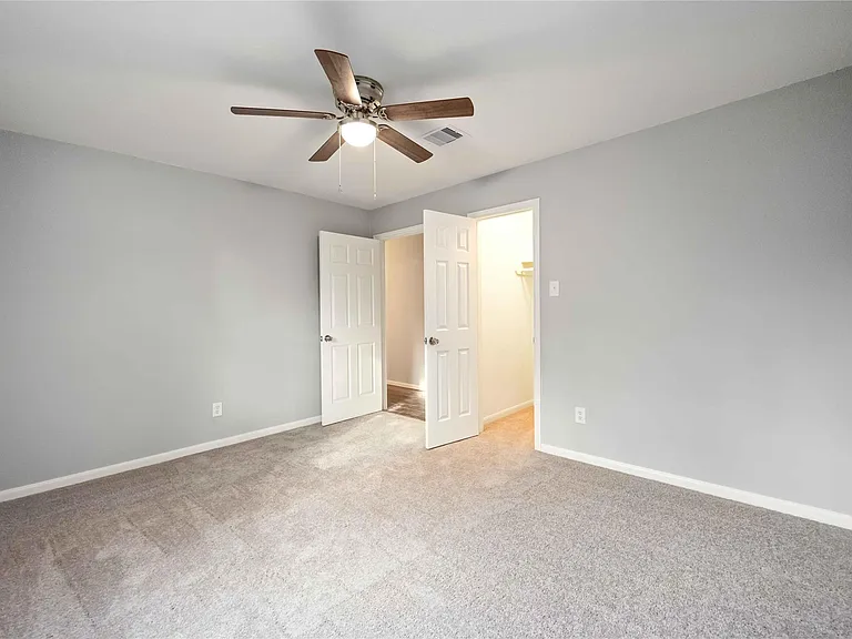 3823 Fernglade Dr — Photo 19