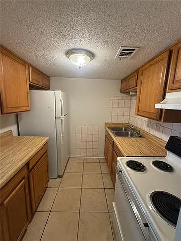 2245 Alex Kornman Blvd #B — Photo 5