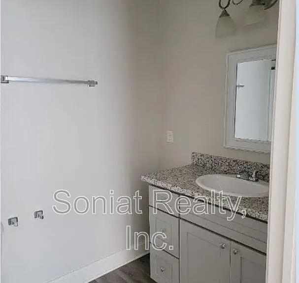 4504 Pontchartrain Dr #2-B — Photo 6