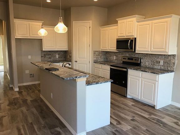 2nd image of 3214 Arrow Creek Dr