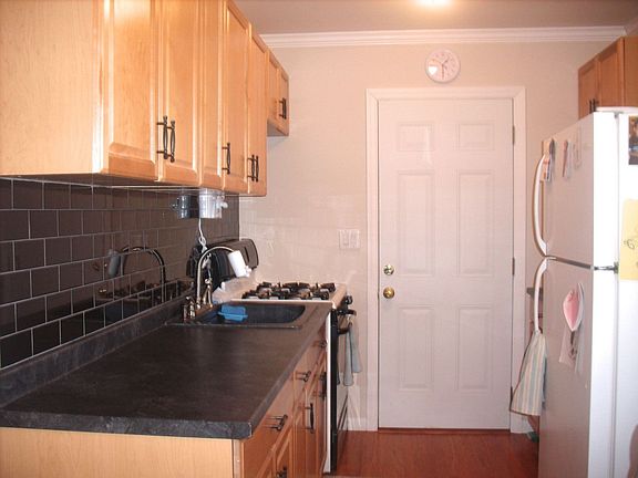 3rd image of 38 Chapel Hill Dr
