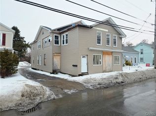 92 Main St, New York Mills, NY