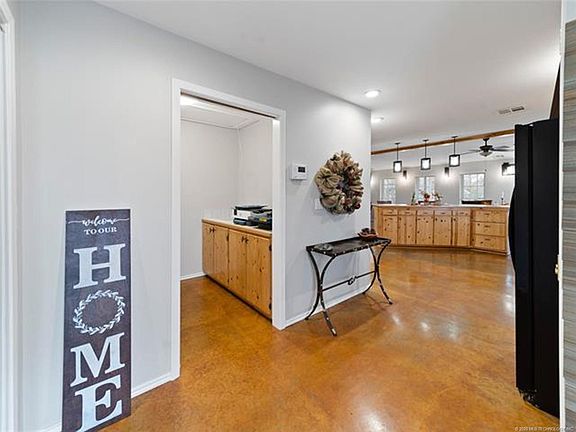 4th image of 21334 E Barbara Blvd