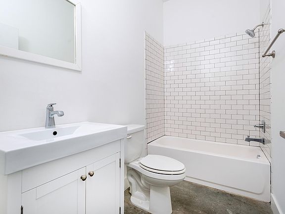 4th image of 1225 4th Ave S APT 109